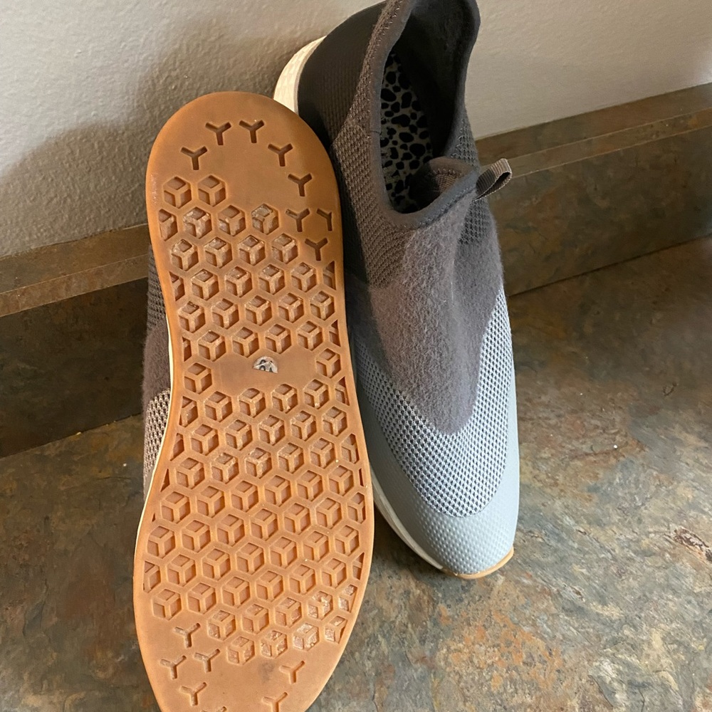 Jslides Color Block Sneaker - image 4